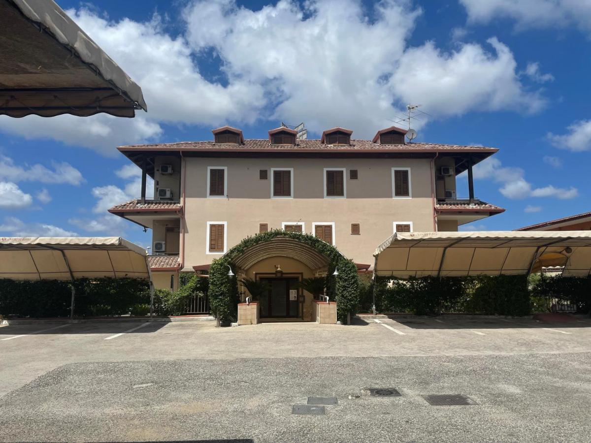 Ninfa Hotel Qualiano Eksteriør bilde